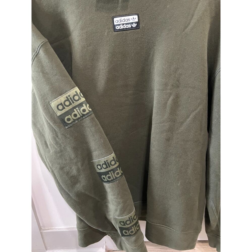 NWOT Adidas originals Men's Sporty casual patchwork logo Sleeves Sweatshirt Sz-L - Picture 4 of 8